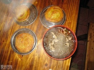 肥肠粉配锅魁，川味小吃的最佳拍档，吃过的人都说好