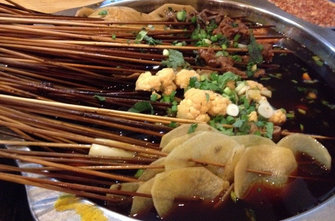 成都名小吃红汤钵钵鸡，麻辣鲜香
