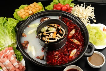 成都火锅91香蕉国产在线看观看软件：大夏天的吃火锅也要讲究正确的吃法
