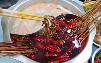 串串香与麻辣烫区别你知道吗？