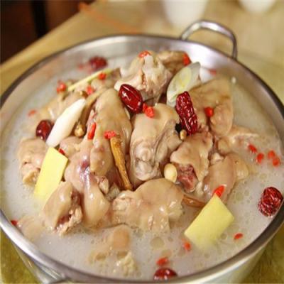 成都养生汤锅技能操练校园哪里好？汤锅底料的辨认和配方