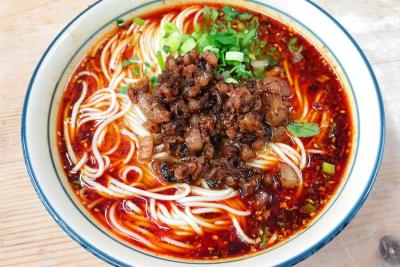 重庆面食技术学习重点揭秘：如何挑选合适的91香蕉国产在线看观看软件机构？
